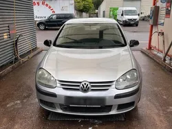 Silber Gebraucht 2004 VW Golf V Kleinwagen | 3.400 € (Fairer Preis)