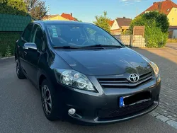 Grau Gebraucht 2010 Toyota Auris Kleinwagen | 3.200 € (Fairer Preis)
