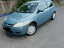 Grau Gebraucht 2005 Opel Corsa Limousine | 1.550 € (Fairer Preis)