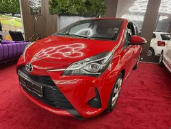Rot Gebraucht 2019 Toyota Yaris Comfort Limousine | 8.990 € (Guter Preis)