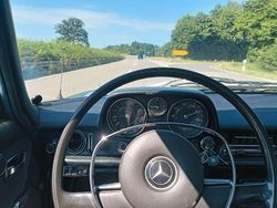 Blau Gebraucht 1973 Mercedes 220 Limousine | 8.500 €