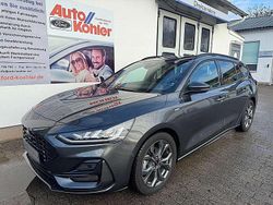 Magneticgrau (metallic) Gebraucht 2025 Ford Focus ST-Line Kombi | 26.700 € (Etwas zu teuer)