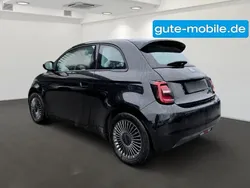 Schwarz Gebraucht 2023 Fiat 500e Basis Kleinwagen | 17.990 € (Guter Preis)