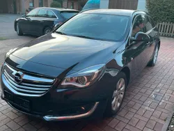 Schwarz Gebraucht 2014 Opel Insignia Kombi | 8.250 € (Fairer Preis)