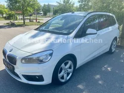 Weiß Gebraucht 2017 BMW 220 Gran Tourer Advantage Van / Kleinbus | 7.290 € (Superpreis)