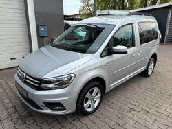 Silber Gebraucht 2016 VW Caddy Comfortline Van / Kleinbus | 14.900 € (Etwas zu teuer)