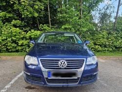 Blau Gebraucht 2005 VW Passat Limousine | 1.400 € (Superpreis)