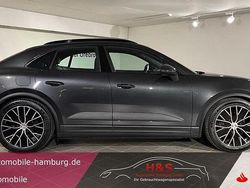 Vulkangrau Gebraucht 2024 Porsche Macan 4 Electric Sport SUV | 81.900 € (Superpreis)