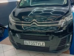 Schwarz Gebraucht 2019 Citroën Jumpy Van / Kleinbus | 15.900 € (Etwas zu teuer)