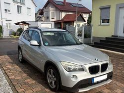 Grau Gebraucht 2011 BMW X1 SUV | 5.700 € (Guter Preis)