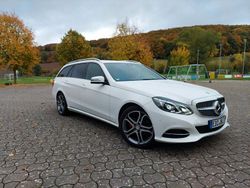 Weiß Gebraucht 2015 Mercedes E220 Kombi | 14.250 € (Fairer Preis)