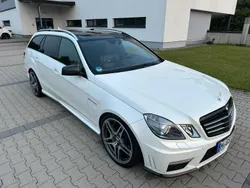 Weiß Gebraucht 2011 Mercedes E63 AMG AMG Kombi | 35.500 €