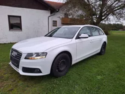 Weiß Gebraucht 2009 Audi A4 Ambiente Kombi | 4.650 € (Superpreis)