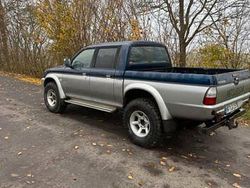 Blau Gebraucht 2002 Mitsubishi L200 Abholung | 6.000 € (Fairer Preis)