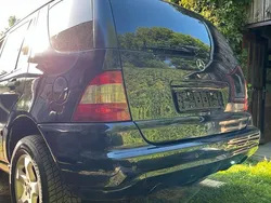 Blau Gebraucht 2002 Mercedes ML270 SUV | 5.800 € (Teuer)