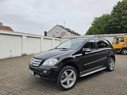Schwarz Gebraucht 2005 Mercedes 350 SUV | 11.999 €