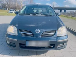 Blau Gebraucht 2004 Nissan Almera Tino Van / Kleinbus | 1.200 € (Etwas zu teuer)