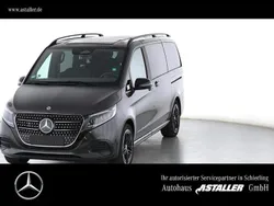 Graphitgrau Gebraucht 2024 Mercedes V300 Style Van / Kleinbus | 69.900 € (Fairer Preis)