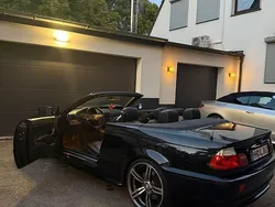 Schwarz Gebraucht 2004 BMW 330 Cabriolet Cabrio | 7.299 €