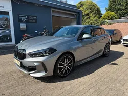 Skyscraper grau Gebraucht 2022 BMW 120 M Sport Kleinwagen | 26.900 € (Teuer)