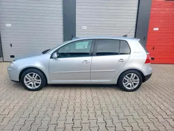 Silber Gebraucht 2007 VW Golf V Limousine | 3.300 €