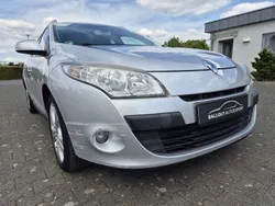 Grau Gebraucht 2010 Renault Mégane III Limousine | 2.999 € (Superpreis)