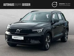 Onyx schwarz Gebraucht 2023 Volvo XC40 Core SUV | 31.250 € (Superpreis)