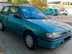 Grün Gebraucht 1995 Nissan Sunny Kleinwagen | 990 €