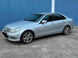 Silber Gebraucht 2011 Mercedes C180 Limousine | 9.250 €