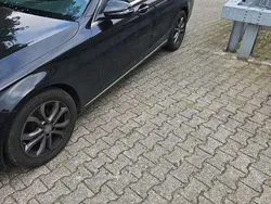 Schwarz Gebraucht 2015 Mercedes C180 Avantgarde Limousine | 16.999 € (Fairer Preis)