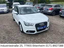 Weiß Gebraucht 2014 Audi A1 Sportback Attraction Kleinwagen | 12.999 € (Etwas zu teuer)