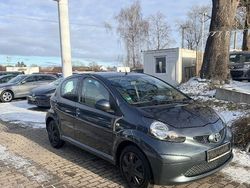Grau Gebraucht 2007 Toyota Aygo Cool Kleinwagen | 1.999 € (Guter Preis)