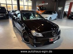 Schwarz Gebraucht 2011 Mercedes C63 AMG AMG Limousine | 49.490 €