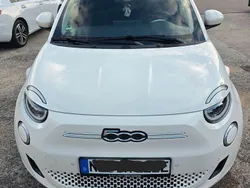 Weiß Gebraucht 2025 Fiat 500e Icon Limousine | 24.450 € (Guter Preis)
