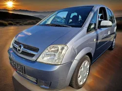 Grau Gebraucht 2005 Opel Meriva Edition Van / Kleinbus | 2.300 € (Fairer Preis)