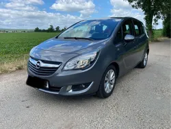 Grau Gebraucht 2014 Opel Meriva Van / Kleinbus | 5.790 € (Guter Preis)