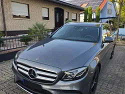 Grau Gebraucht 2018 Mercedes E200 AMG Limousine | 22.500 €
