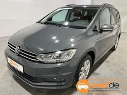 Grau Gebraucht 2021 VW Touran Comfortline Van / Kleinbus | 23.950 € (Fairer Preis)