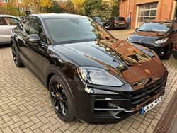 Chromitschwarzmetallic Gebraucht 2025 Porsche Cayenne Coupe GTS Sport Coupé | 164.900 €