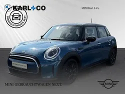 Blau Gebraucht 2022 Mini Cooper Classic Kleinwagen | 24.890 € (Etwas zu teuer)