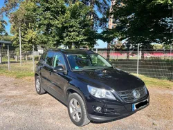 Schwarz Gebraucht 2011 VW Tiguan Track & Field SUV | 11.099 € (Fairer Preis)