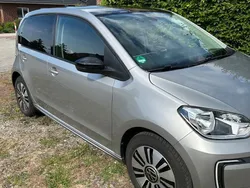 Silber Gebraucht 2022 VW e-up! Kleinwagen | 14.099 € (Guter Preis)
