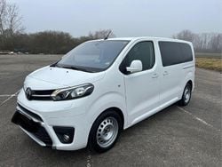 Weiß Gebraucht 2020 Toyota Proace Comfort Van / Kleinbus | 28.500 € (Guter Preis)