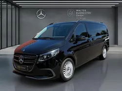 Obsidianschwarz metallic Gebraucht 2024 Mercedes V250 Style Van / Kleinbus | 67.480 € (Teuer)