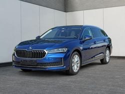 Atlantikblau metallic Gebraucht 2024 Skoda Superb Selection Kombi | 35.880 € (Superpreis)