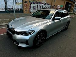 Silber Gebraucht 2020 BMW 320 Kombi | 19.800 € (Guter Preis)