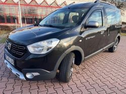 Schwarz Gebraucht 2017 Dacia Dokker Celebration Van / Kleinbus | 6.400 € (Superpreis)