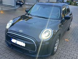 Schwarz Gebraucht 2021 Mini ONE Essential Kleinwagen | 17.000 € (Fairer Preis)