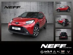 Chili red / night sky black Neu 2025 Toyota Aygo Kleinwagen | 17.290 €