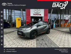Cardamon green / black mica Gebraucht 2022 Toyota Aygo Limited Kleinwagen | 18.490 € (Guter Preis)